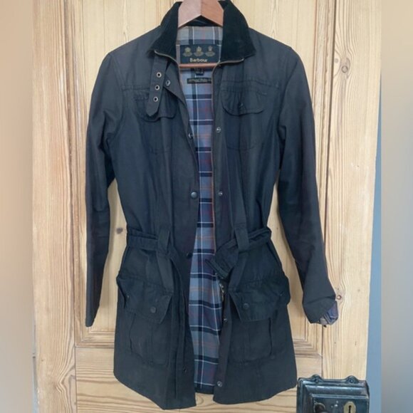 Barbour Women's wax Black belted Jacket size U.S. 4 - Picture 2 of 4